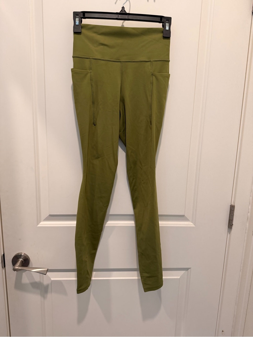 Patagonia Women's Olive Green High-Rise Pocket
Leggings Size XS